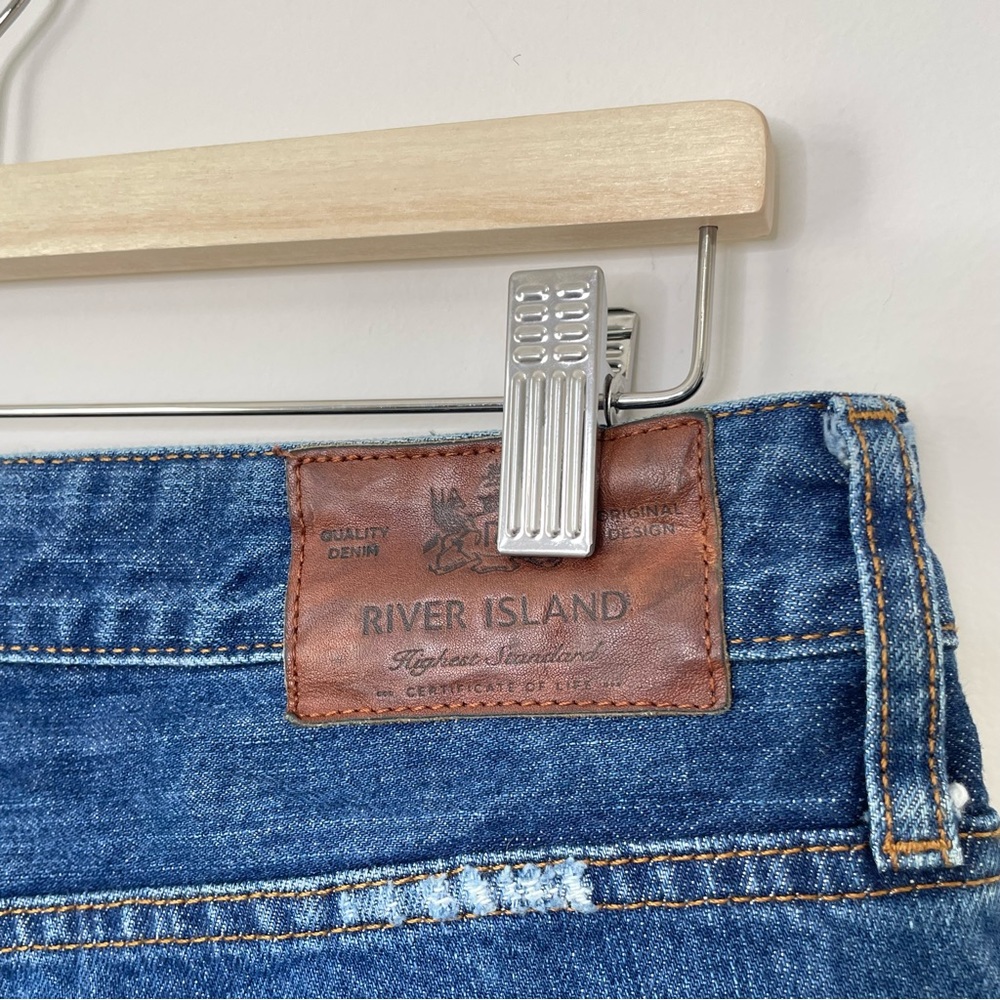 RIVER ISLAND | Ripped Distressed High Rise Jeans | 10 - Picture 3 of 5